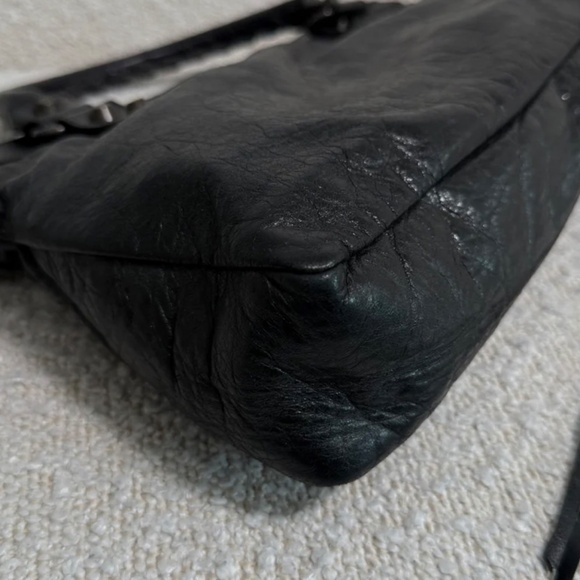 Authentic Balenciaga Women's First City Bag Mini In Black - Picture 13 of 16